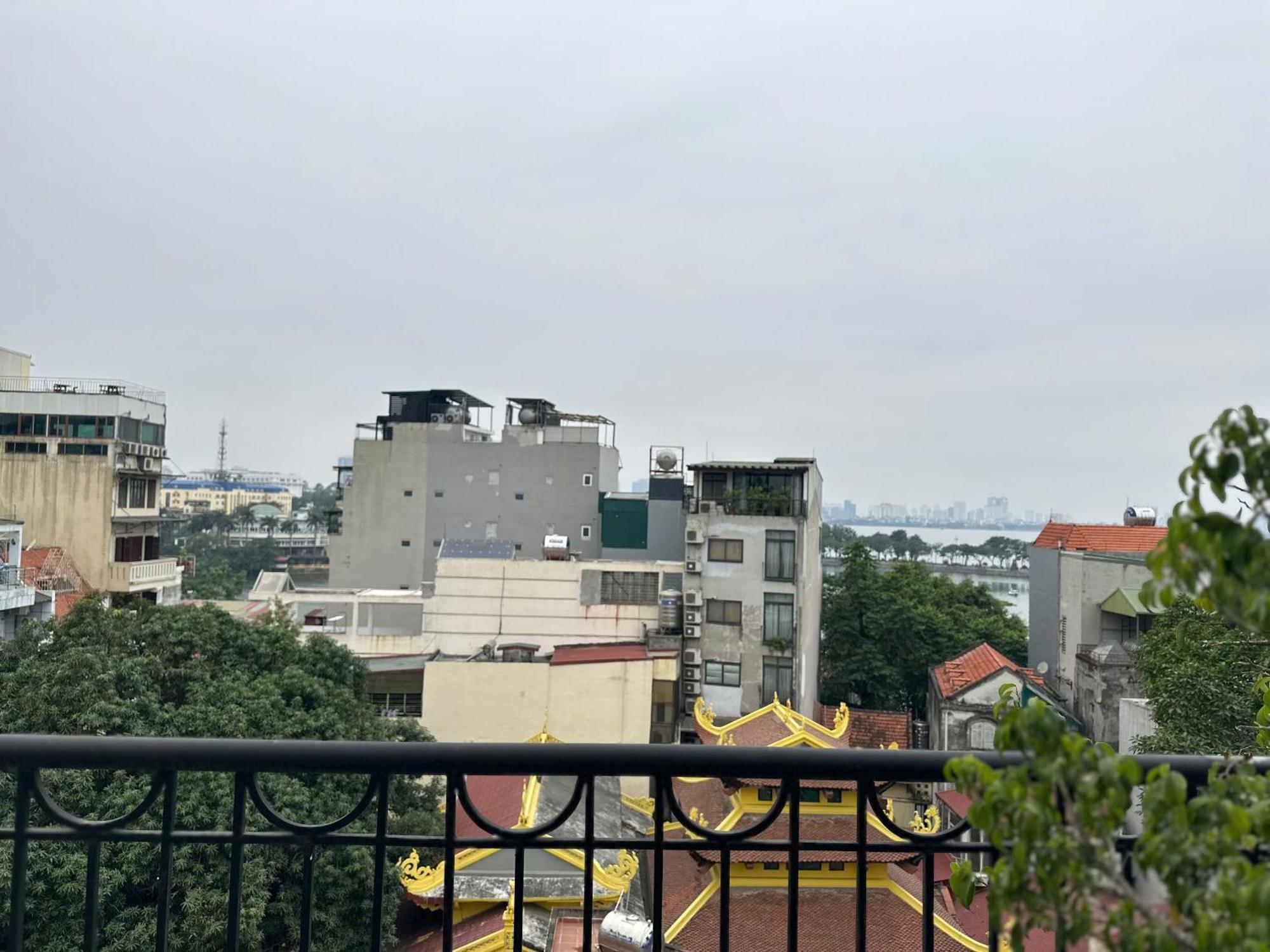 Luxe Paradise Residence Truc Bach Hanoi Exterior photo